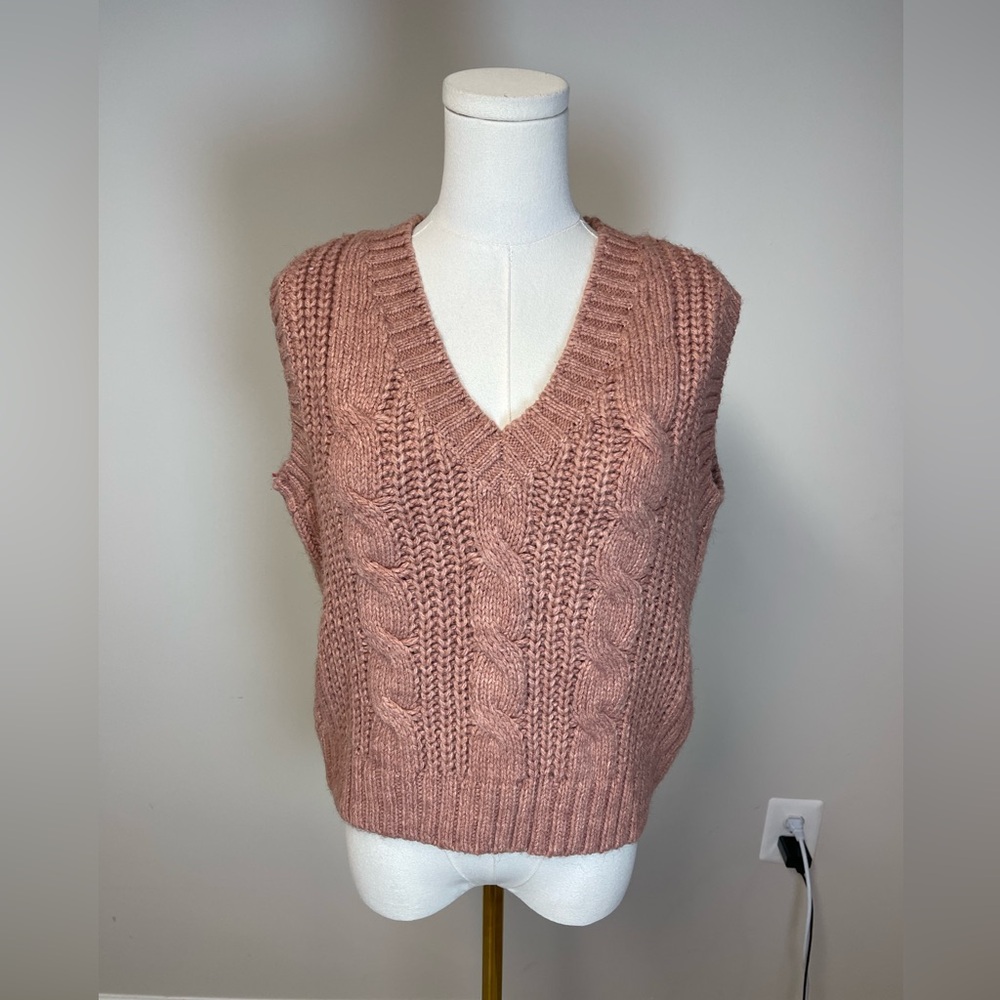 American Eagle Cable Knit Sweater Vest - Picture 2 of 12